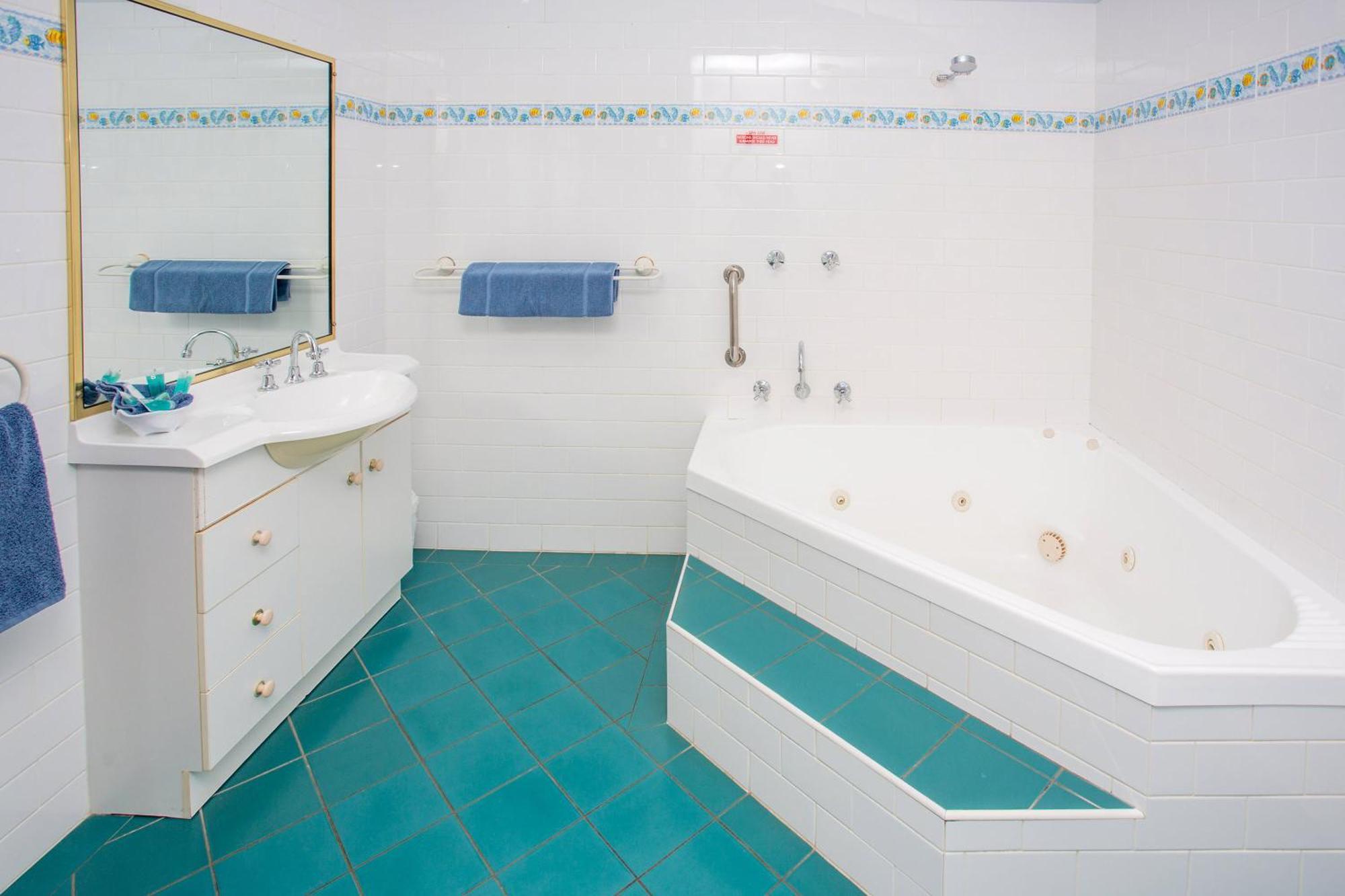 Big4 Batemans Bay At Easts Riverside Holiday Park Room photo