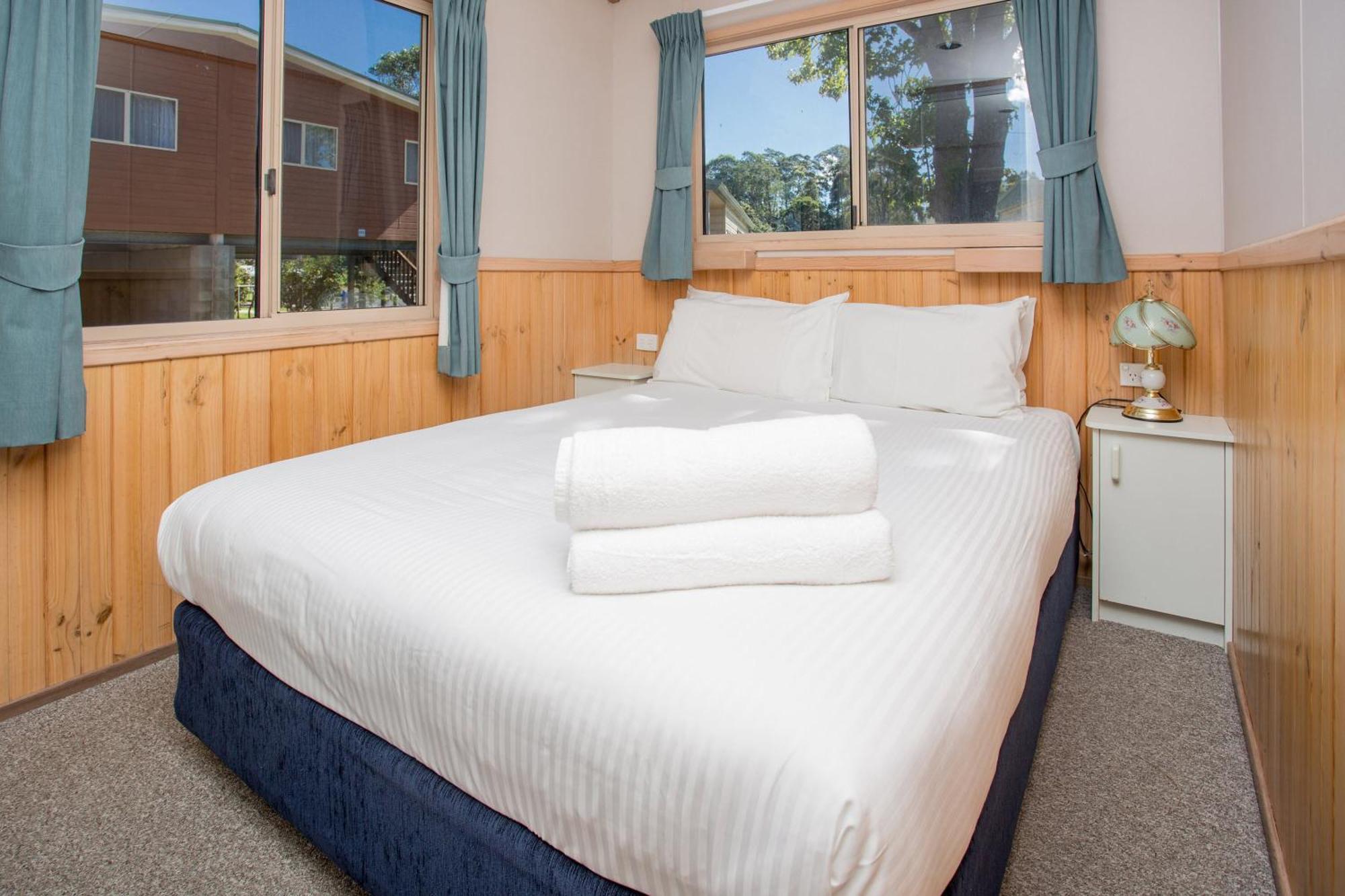 Big4 Batemans Bay At Easts Riverside Holiday Park Room photo